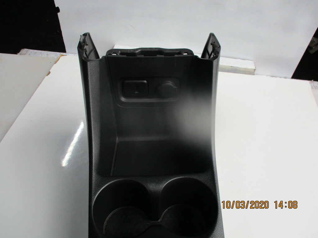 VAUXHALL VIVA 2017 PLASTIC CENTRE CONSOLE ASM CUP HOLDER USB 12V 95388454