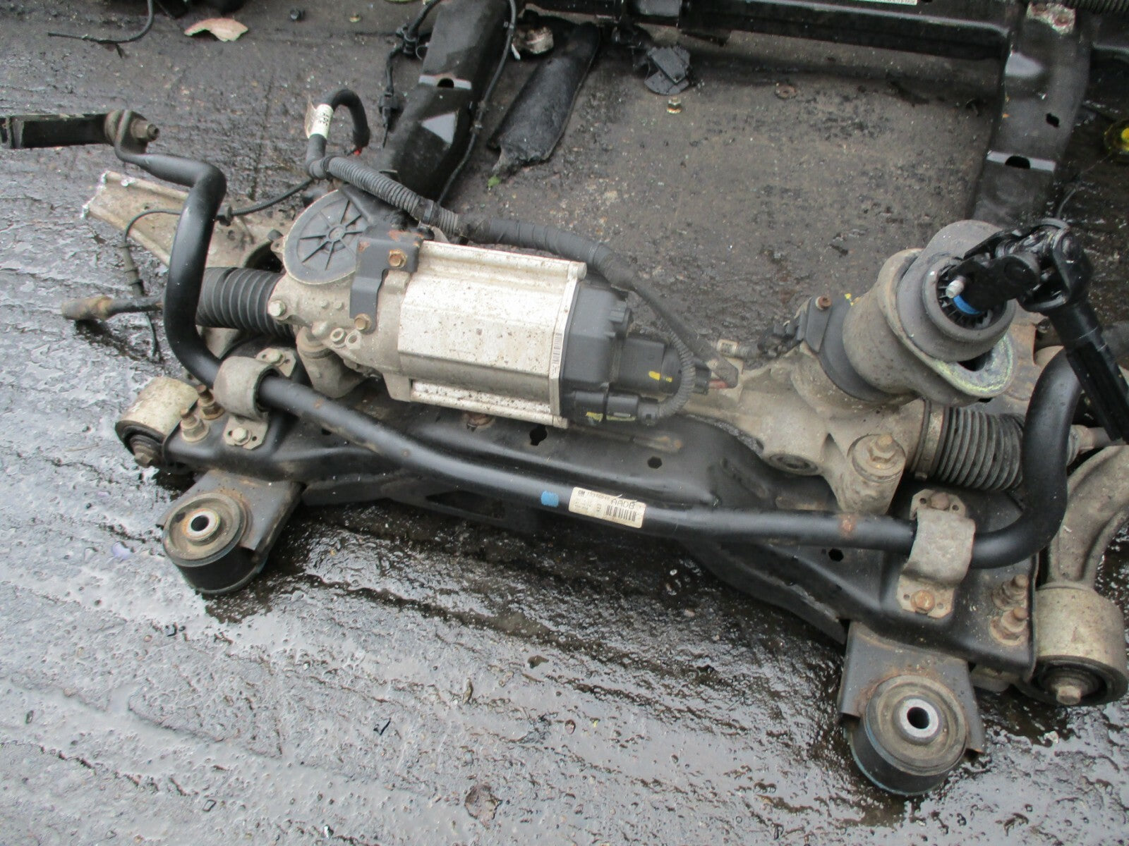 VAUXHALL ASTRA J 2013 FRONT SUB FRAME POWER STEERING RACK 7805177341