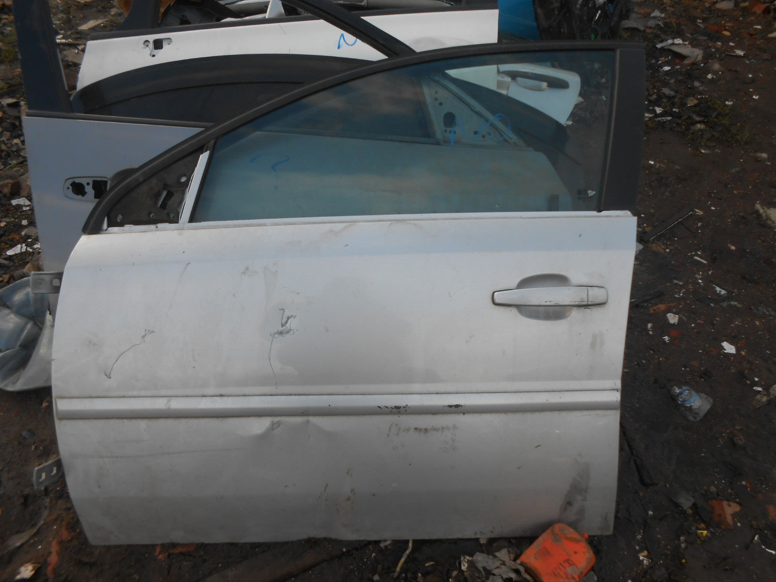 VAUXHALL VECTRA C (MK2) 2003 SALOON ESTATE NSF PASSENGER SIDE FRONT DOOR SILVER