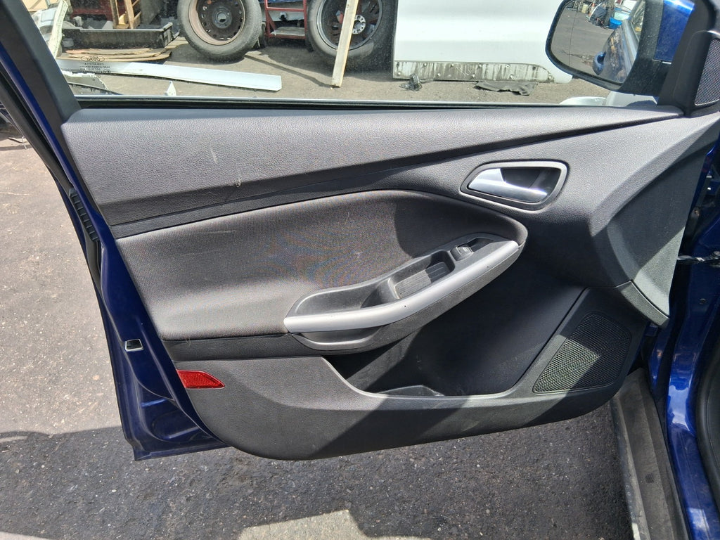 2015 FORD FOCUS MK3 HATCHBACK NSF PASSENGER SIDE FRONT DOOR CARD PANEL