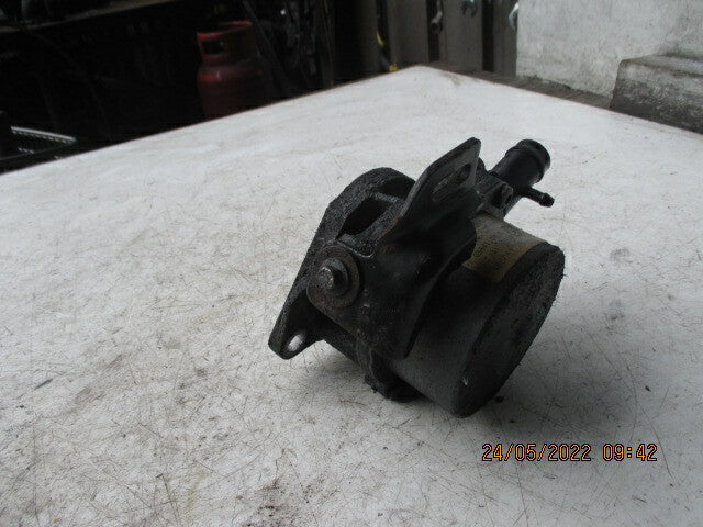 NISSAN JUKE 2013 1.5 DIESEL BRAKE SERVO VACCUM PUMP 146505272R