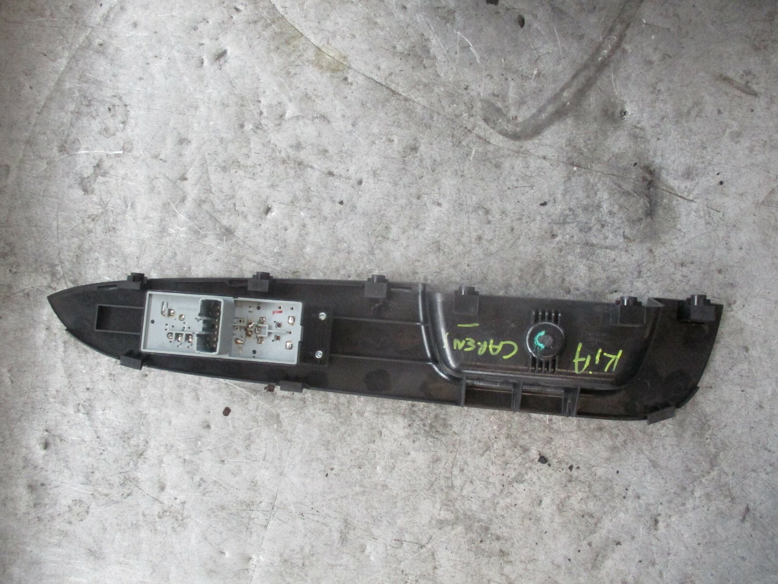KIA CARENS UN (MK2) NSF PASSENGER SIDE FRONT WINDOW SWITCHES 935751D5003W