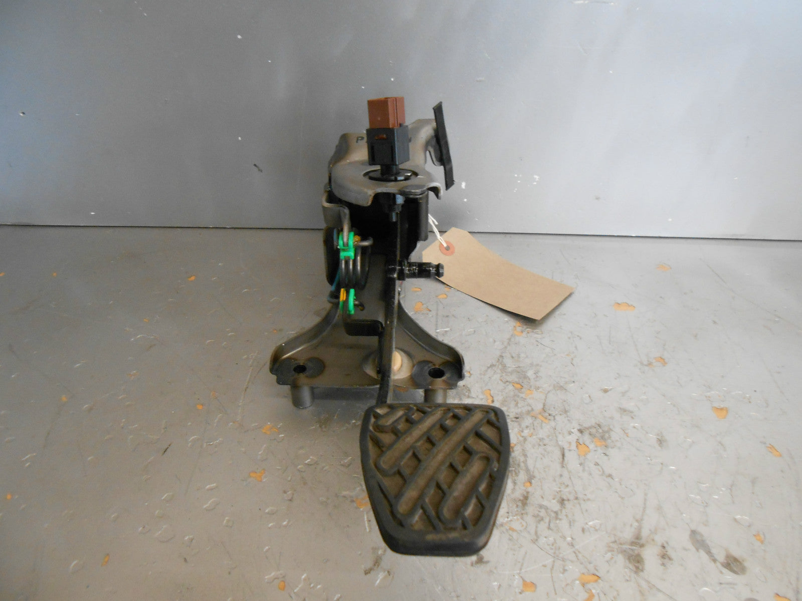 NISSAN JUKE 2012 1.6 16V FOOT BRAKE PEDAL ASSEMBLY WITH SWITCH