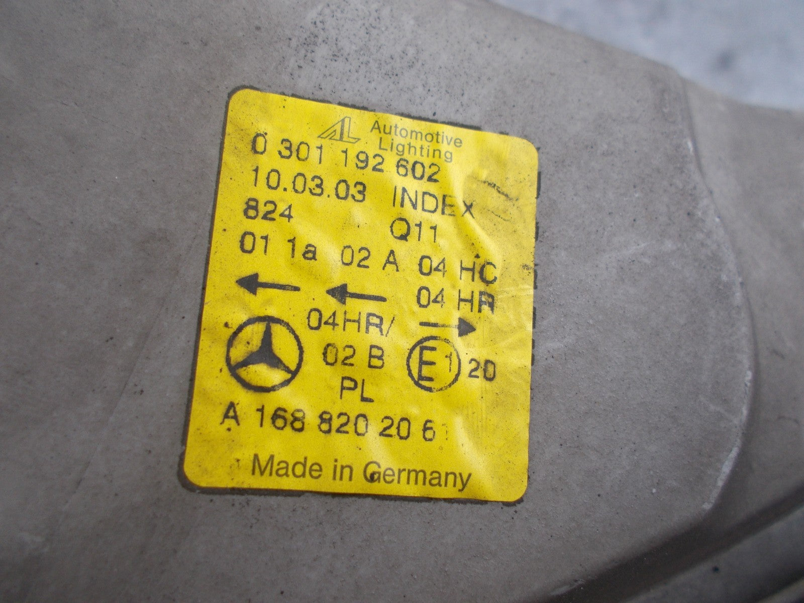 MERCEDES A CLASS W168 PRE FACELIFT 1997-01 OS DRIVER SIDE HEADLIGHT A1688202061
