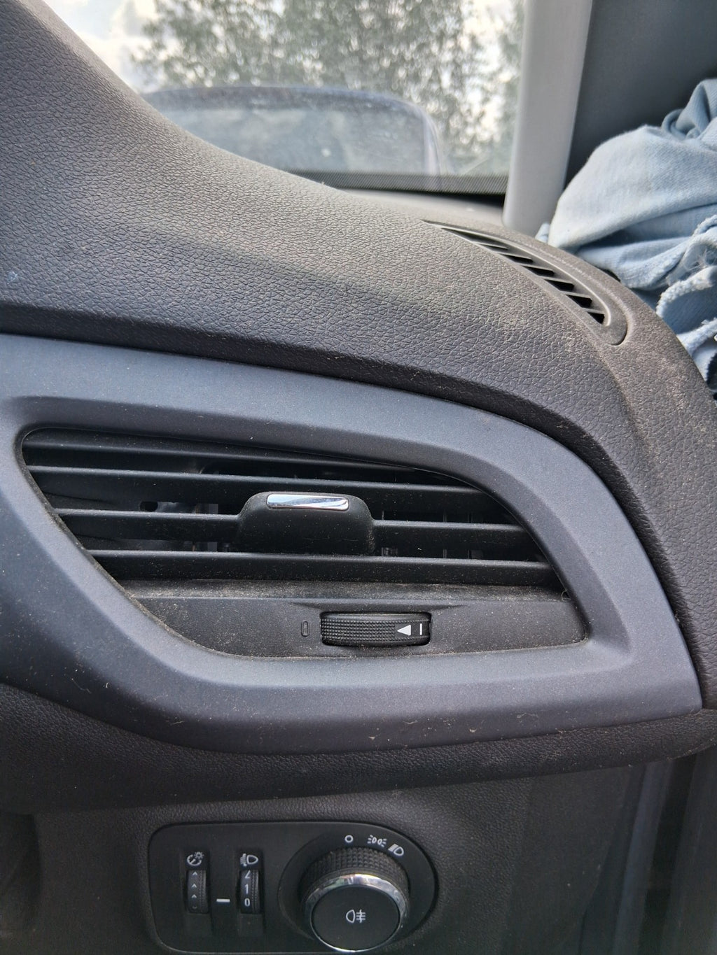 2017 VAUXHALL CORSA E 3 DOOR OSF DRIVER SIDE FRONT RIGHT AIR VENT