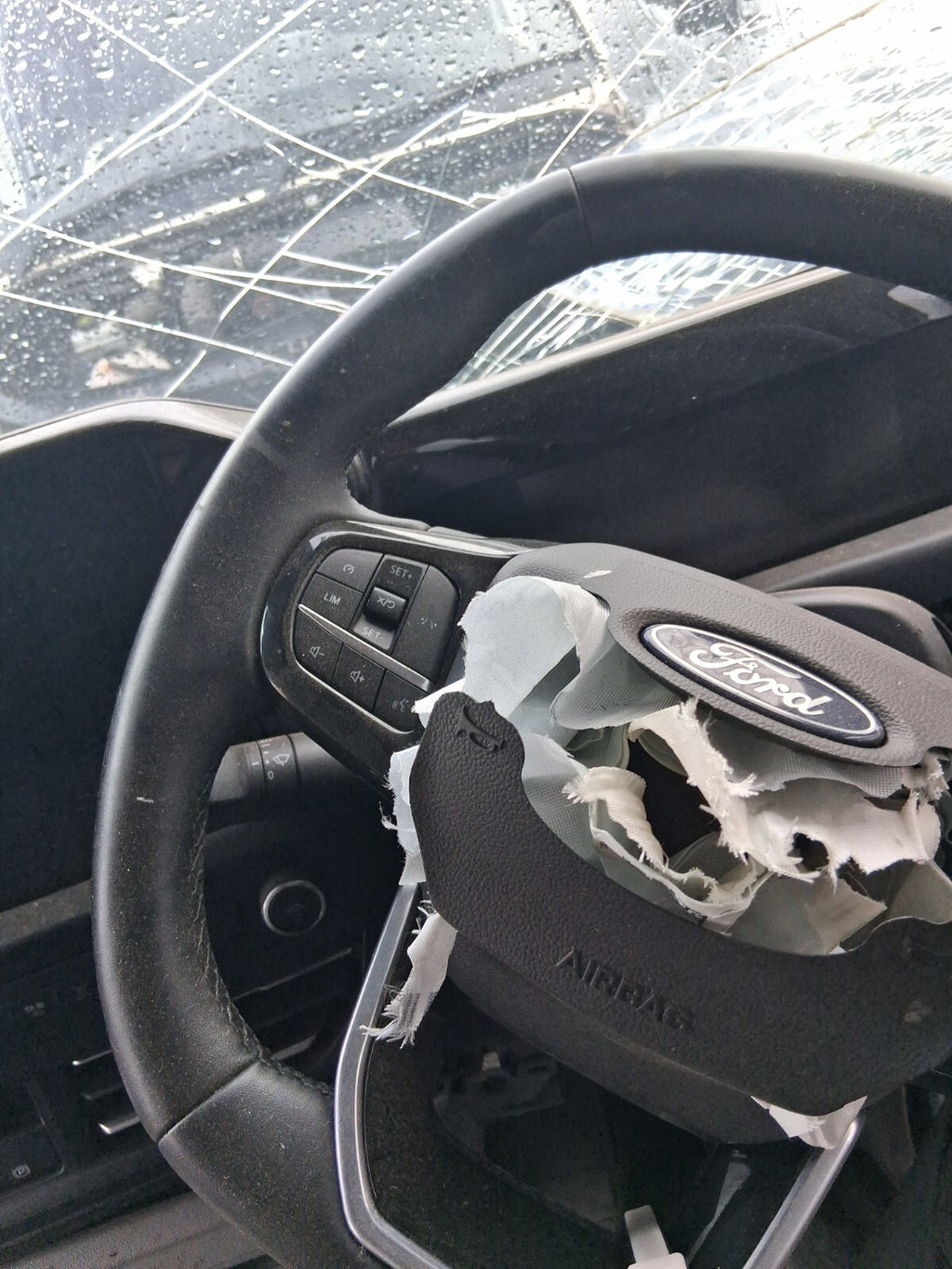 2024 FORD TRANSIT CUSTOM MK2 LIMITED EDITION MULTI SPOKE STEERING WHEEL
