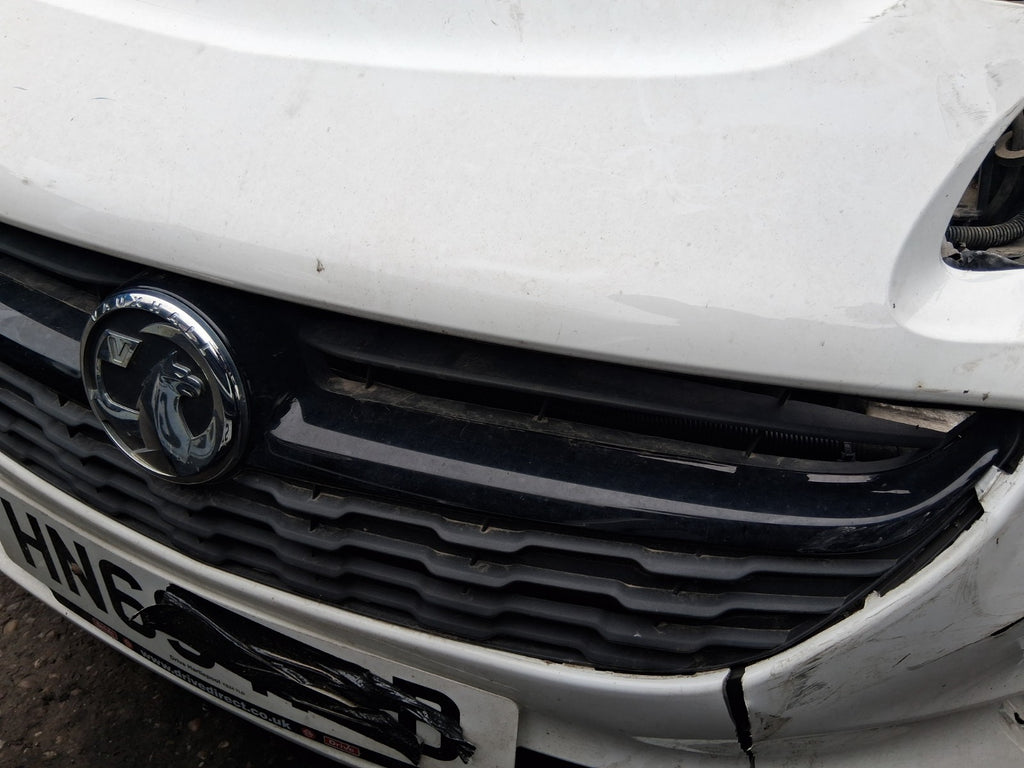 VAUXHALL CORSA E 2019 FRONT BUMPER RADIATOR GRILL BADGE BLACK