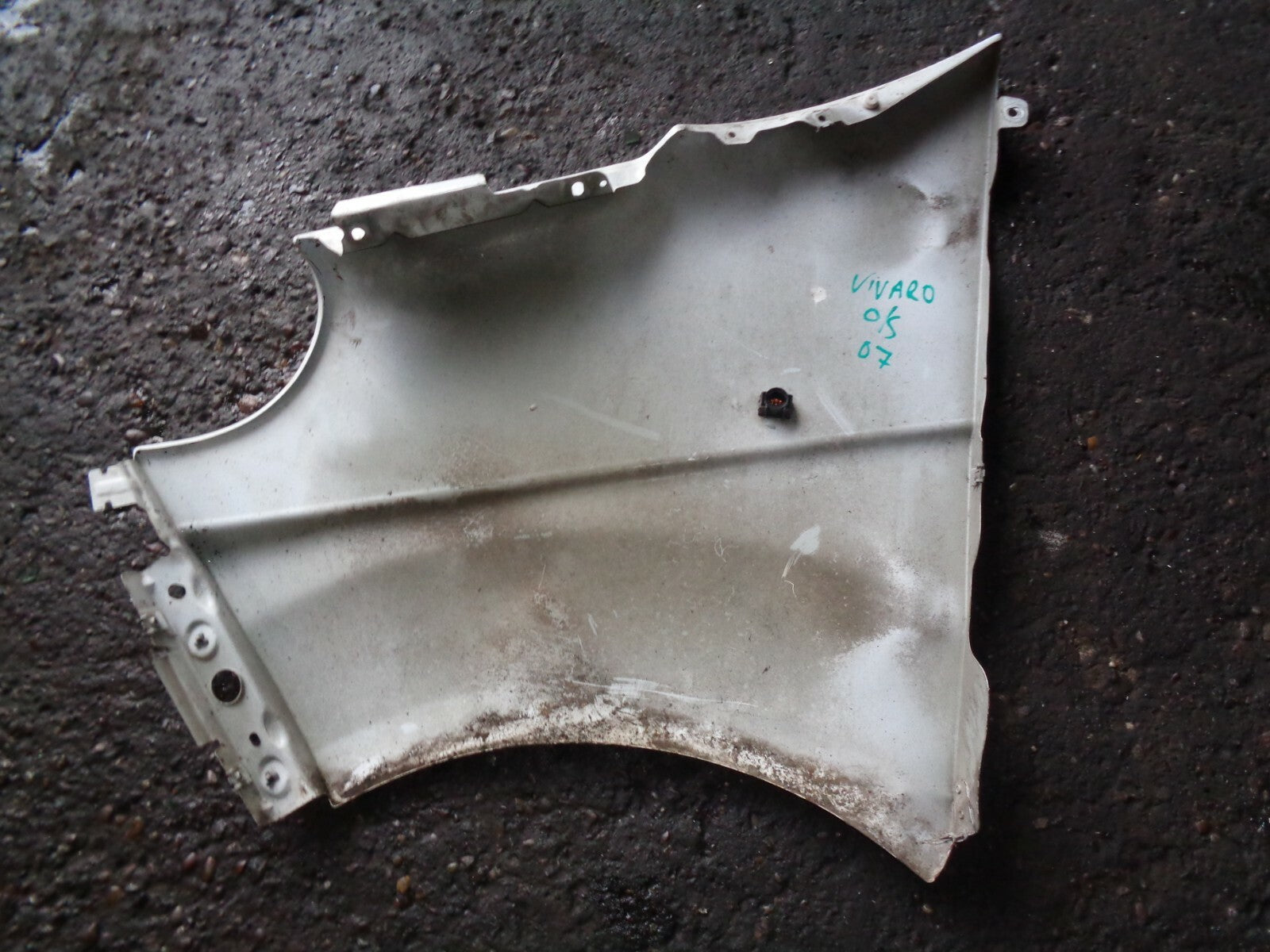 VAUXHALL VIVARO RENAULT TRAFIC 2007 OS DRIVER SIDE WING PANEL WHITE