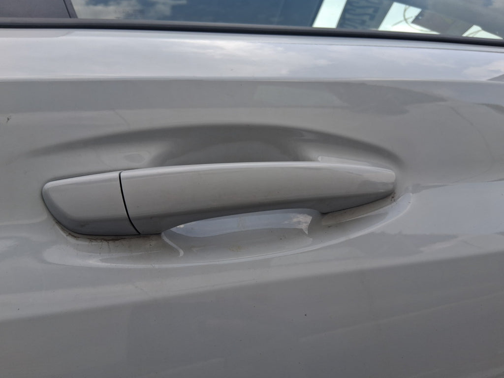 PEUGEOT 208 MK2 2025 OS DRIVER SIDE FRONT EXTERIOR DOOR HANDLE WHITE OKENITE ESU