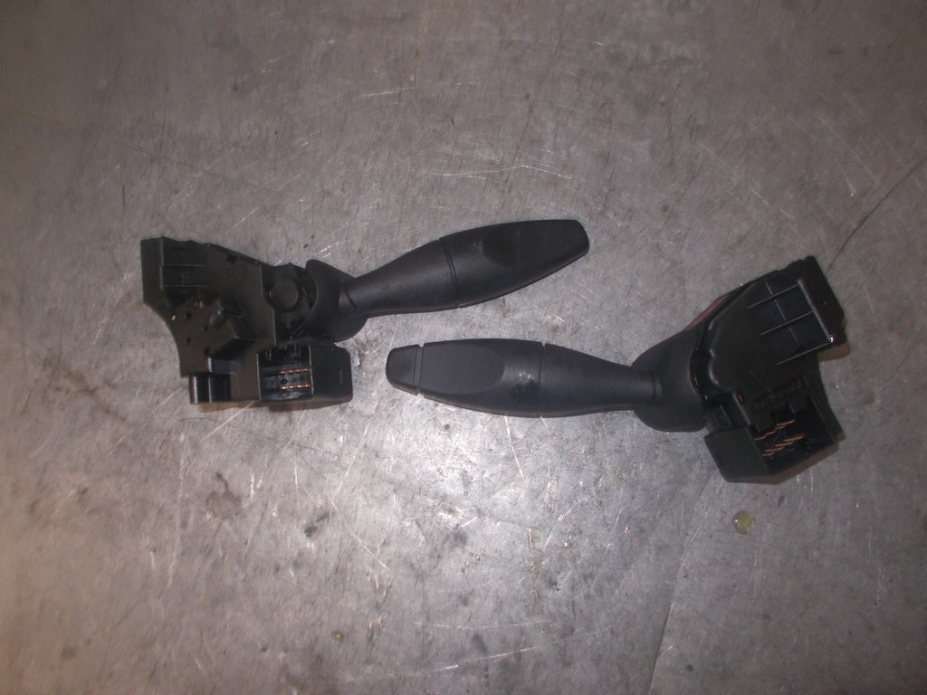 FORD FIESTA 2004 MK6 HEADLIGHT WIPER STALKS SWITCHES 1S7T13335AE 1S6T17A553AA