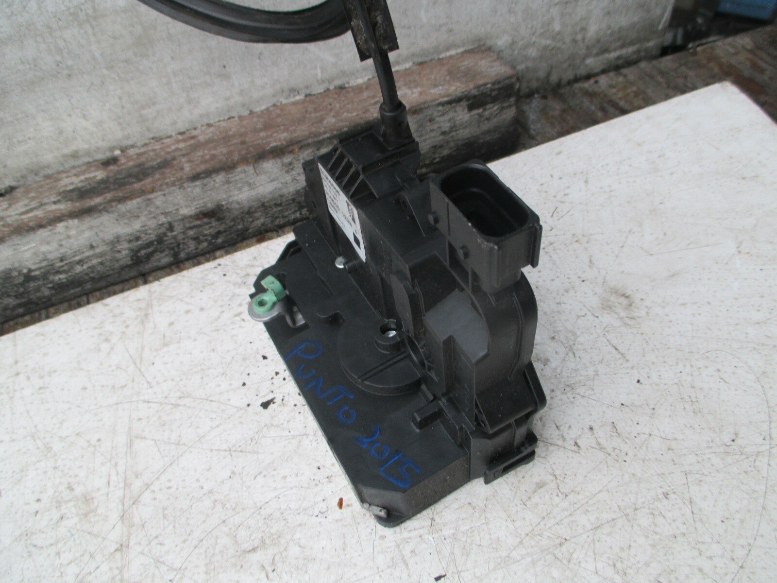 FIAT PUNTO 2015 EVO MK3 3 DOOR NS PASSENGER SIDE DOOR LOCK MECHANISM 51905688
