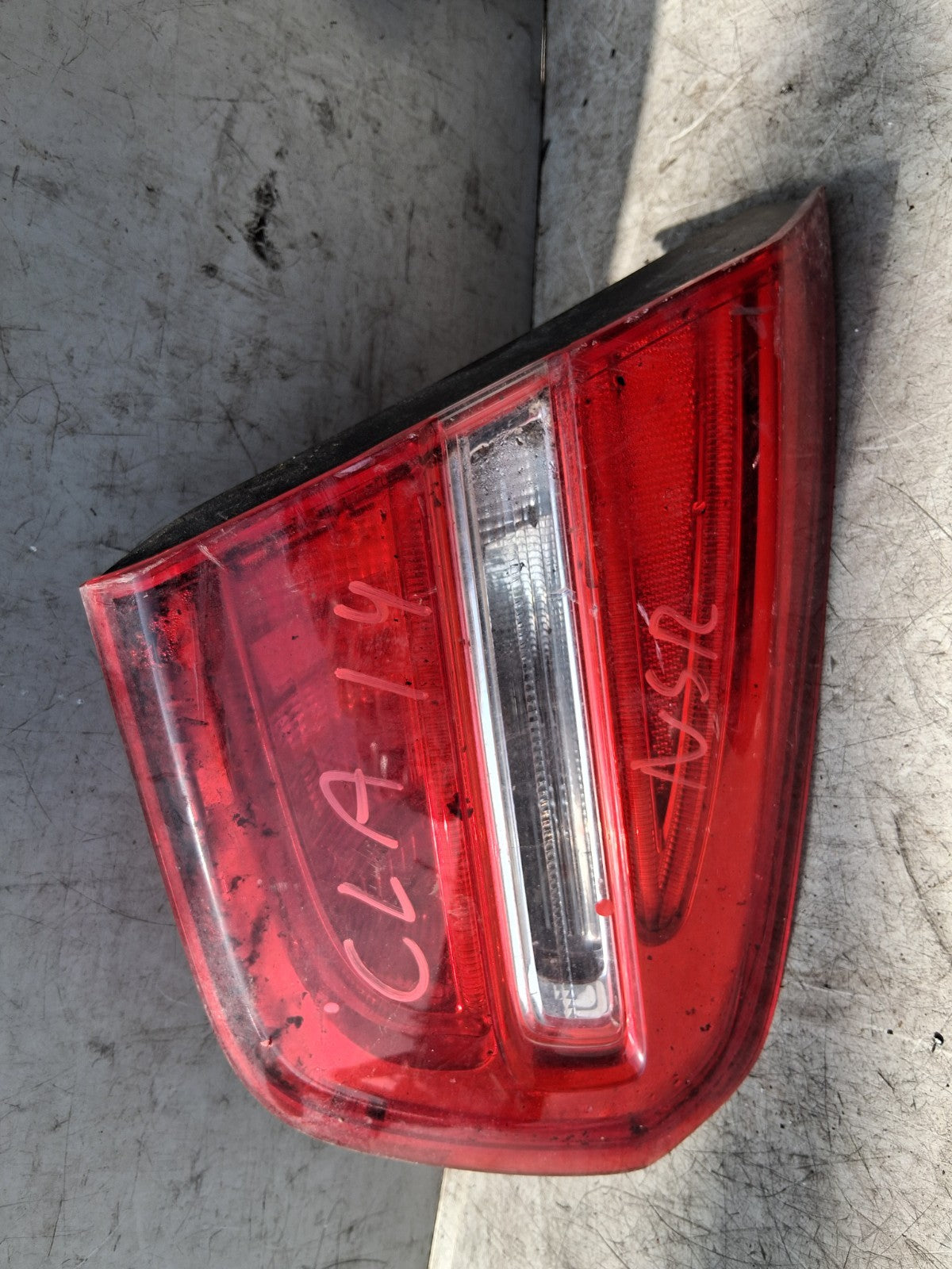 MERCEDES BENZ CLA 2014 NSR PASSENGER SIDE REAR LEFT INNER TAIL LIGHT A1569061158