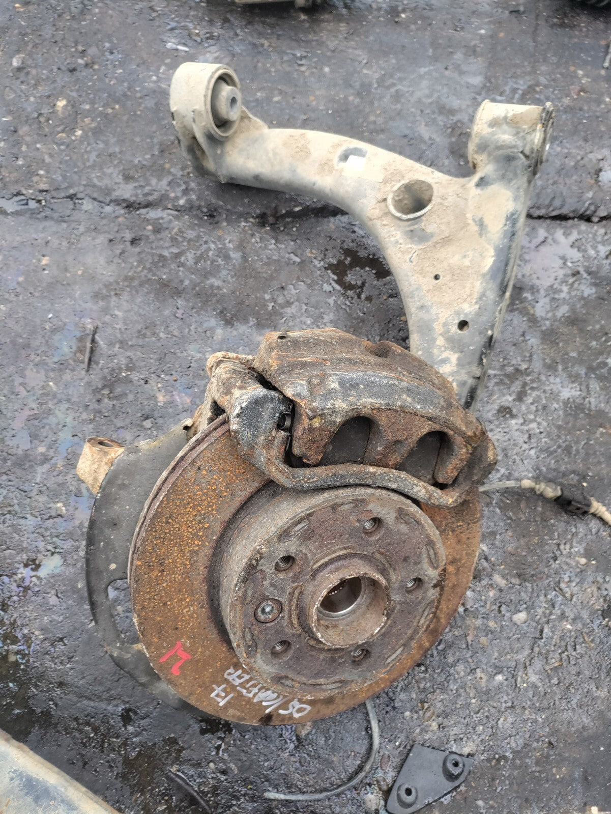2021 VW VOLKSWAGEN CRAFTER MK2 2.0 DIESEL OS DRIVER SIDE WHEEL HUB WISHBONE