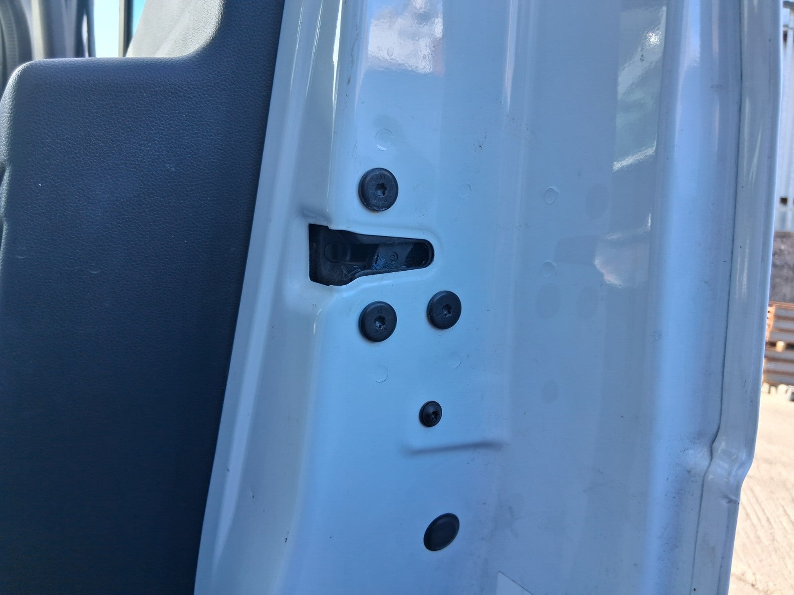 2025 RENAULT MASTER MK4 OSF DRIVER SIDE FRONT DOOR LOCK MECHANISM