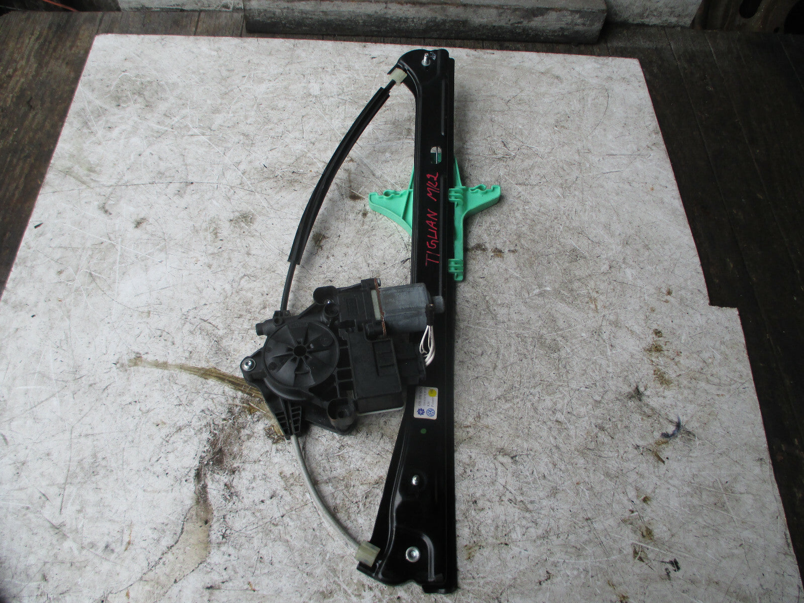 VW VOLKSWAGEN TIGUAN MK2 2019 OSR DRIVER REAR WINDOW REGULATOR MOTOR 5NA839462C