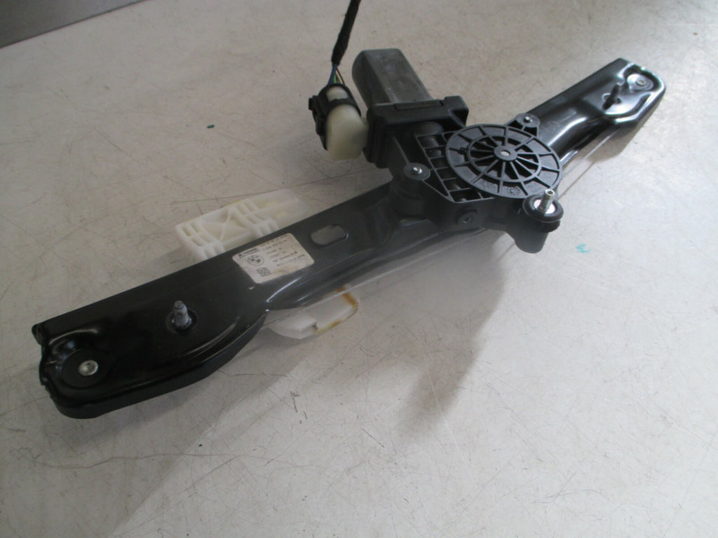BMW 1 SERIES F20 2015 NSR PASSENGER REAR WINDOW REGULATOR WINDOW MOTOR 724255
