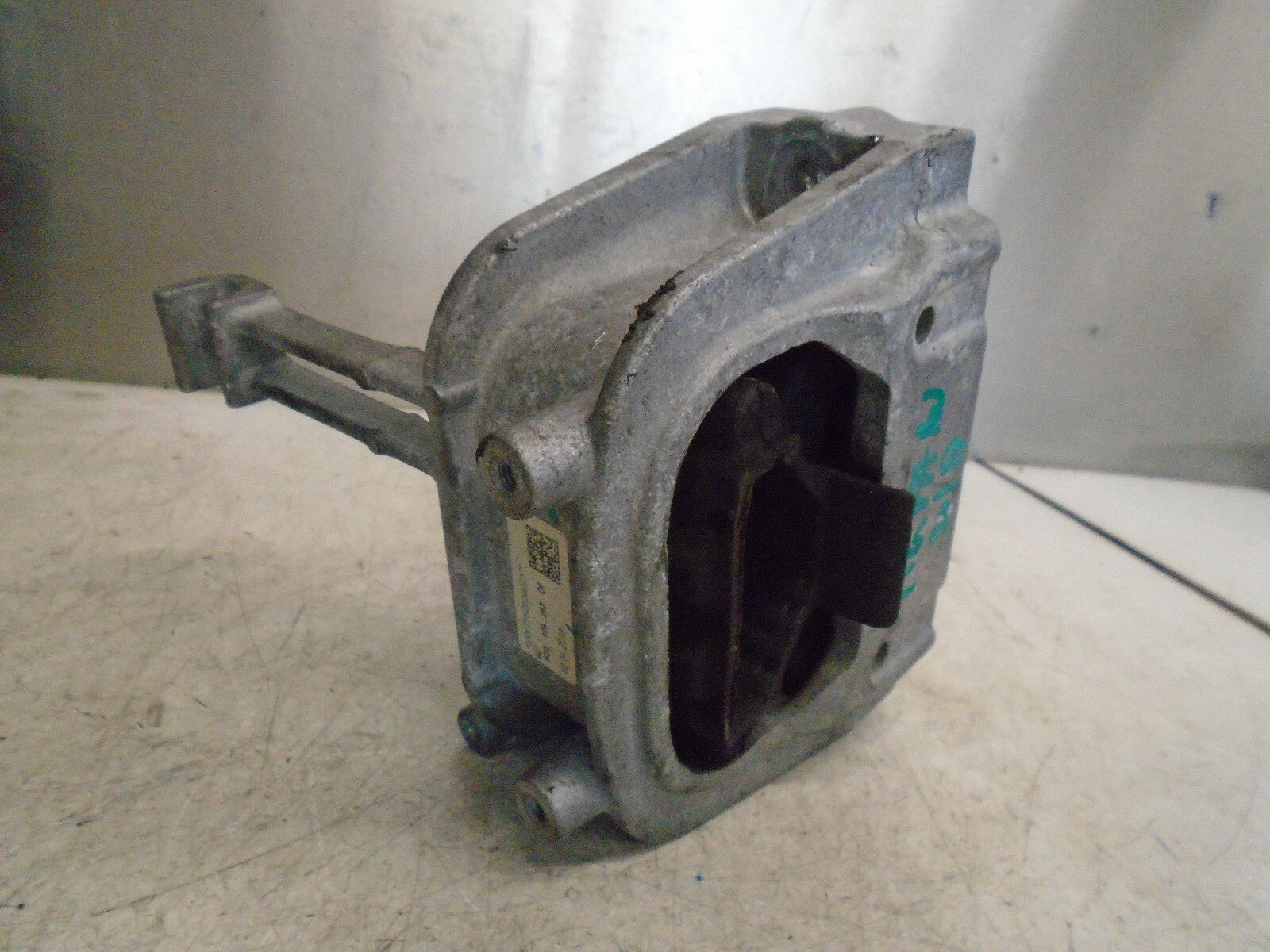 VW VOLKSWAGEN TIGUAN 2018 MK2 2.0 DIESEL DRIVER SIDE GEARBOX MOUNT 5Q0199262DF