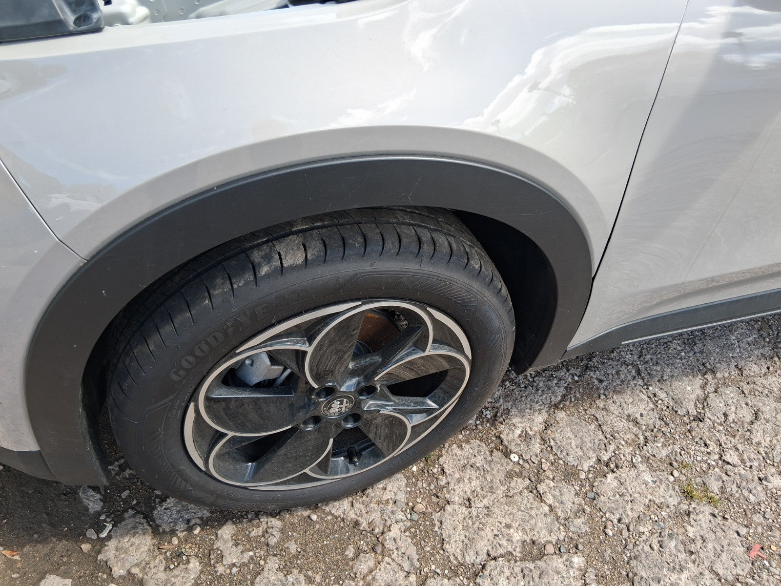 2025 ALFA ROMEO JUNIOR NSF PASSENGER SIDE FRONT WHEEL ARCH TRIM