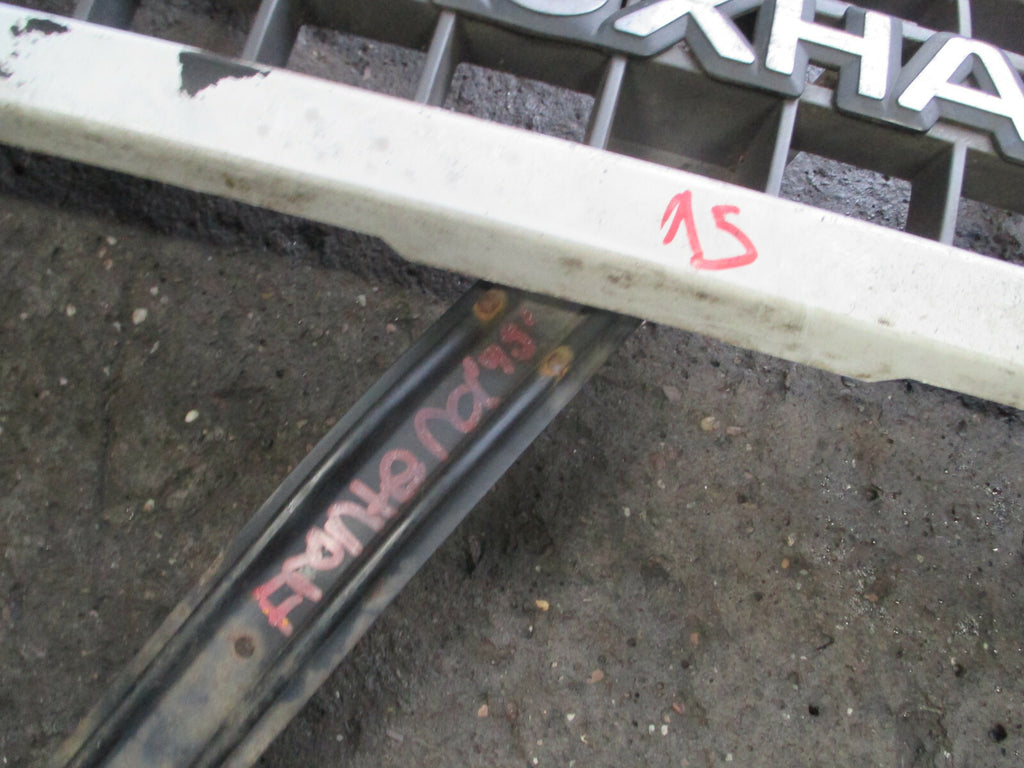 1995 VAUXHALL FRONTERA WHITE FRONT GRILL GRILLE BUMPER