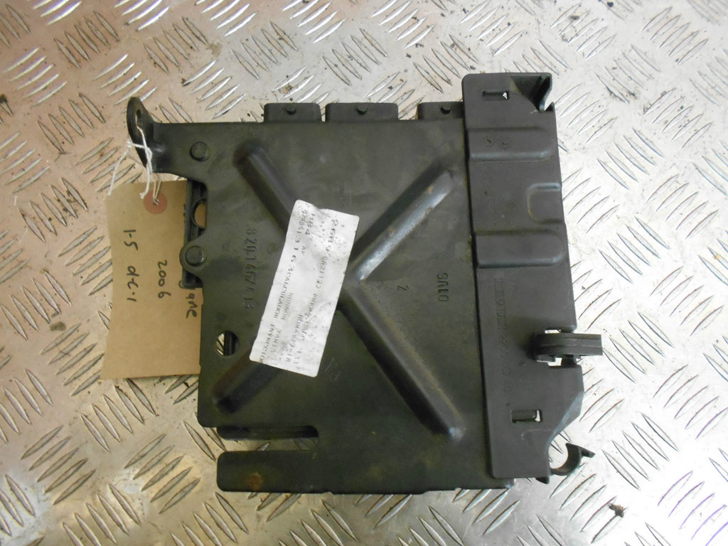 RENAULT MEGANE MK2 2006 1.5 DCI ECU 8200399038 8200513163