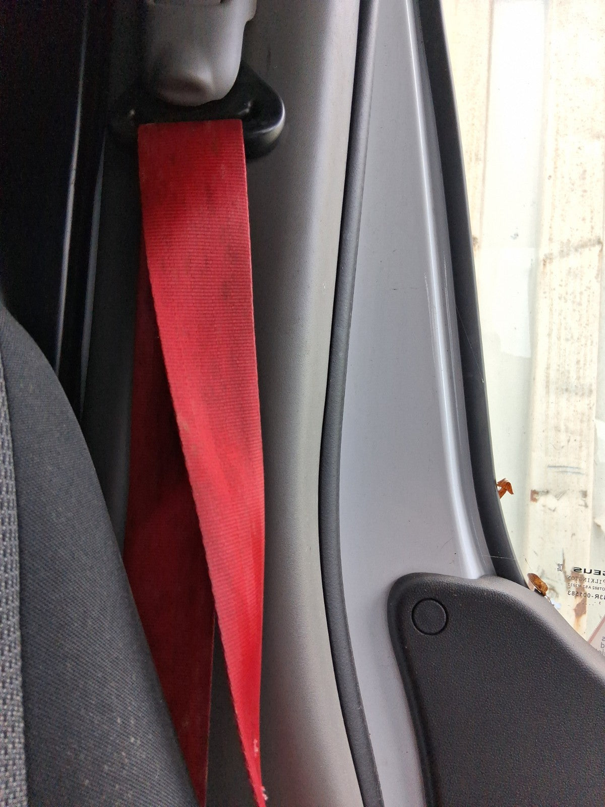 2024 RENAULT MASTER MK3 NS PASSENGER SIDE FRONT SEAT BELT ASSEMBLY RED