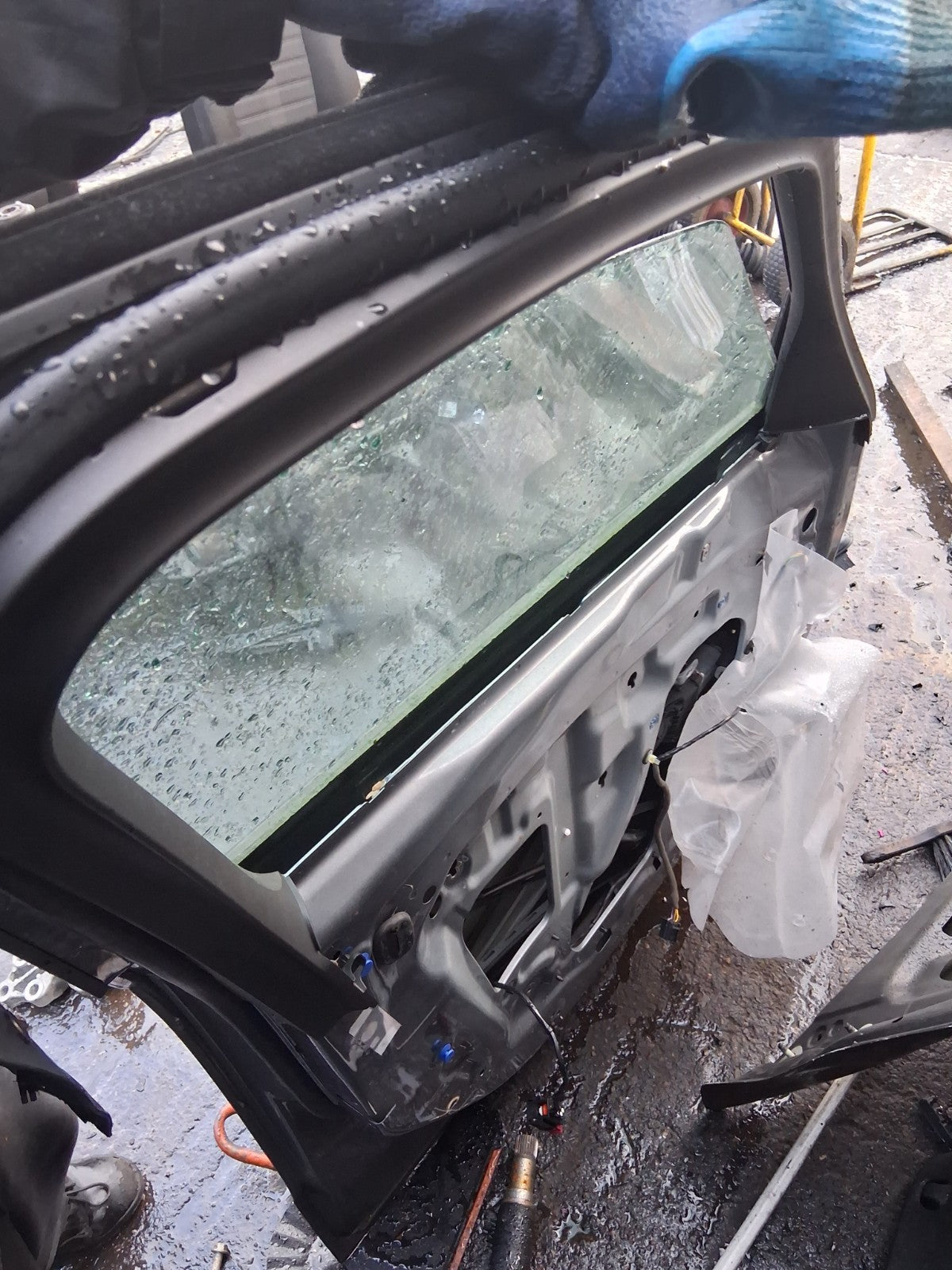 2017 VAUXHALL ZAFIRA C TOURER NSF PASSENGER SIDE FRONT LEFT BARE DOOR GREY