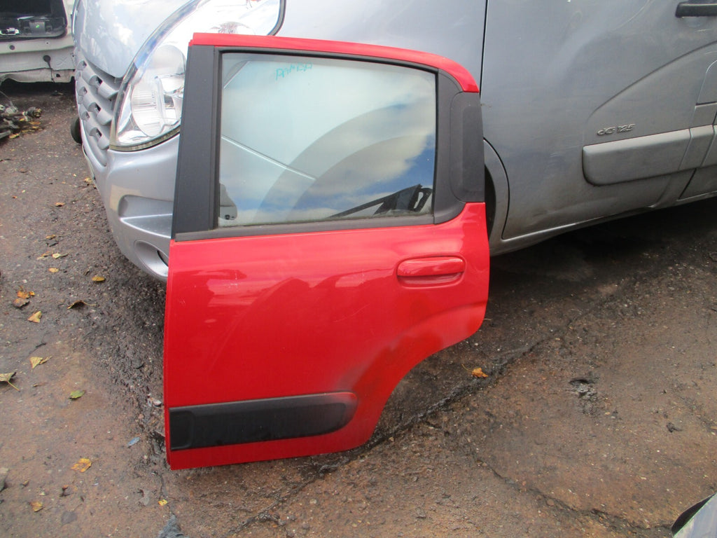 FIAT PANDA MK3 2019 NSR PASSENGER SIDE REAR COMPLETE DOOR AMORE RED 078/A