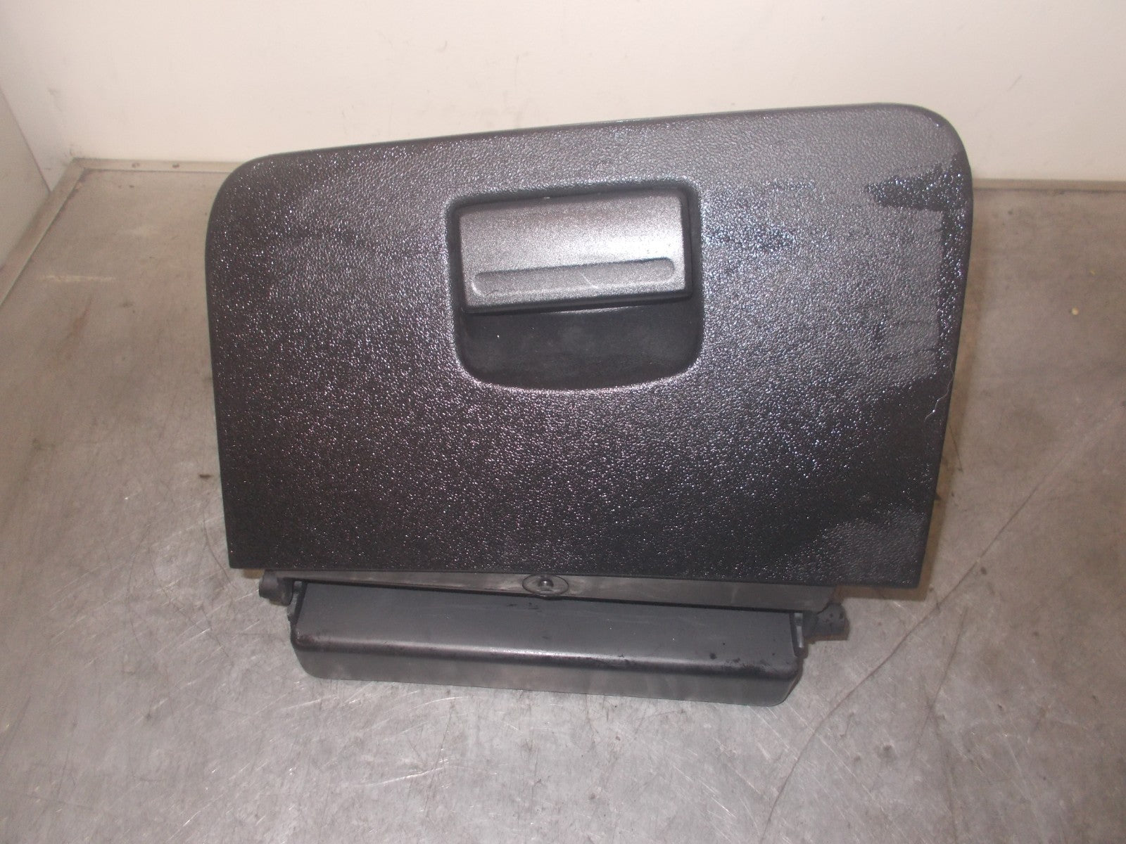 FORD KA MK1 GLOVE BOX COMPARTMENT 5S51A06040ACW