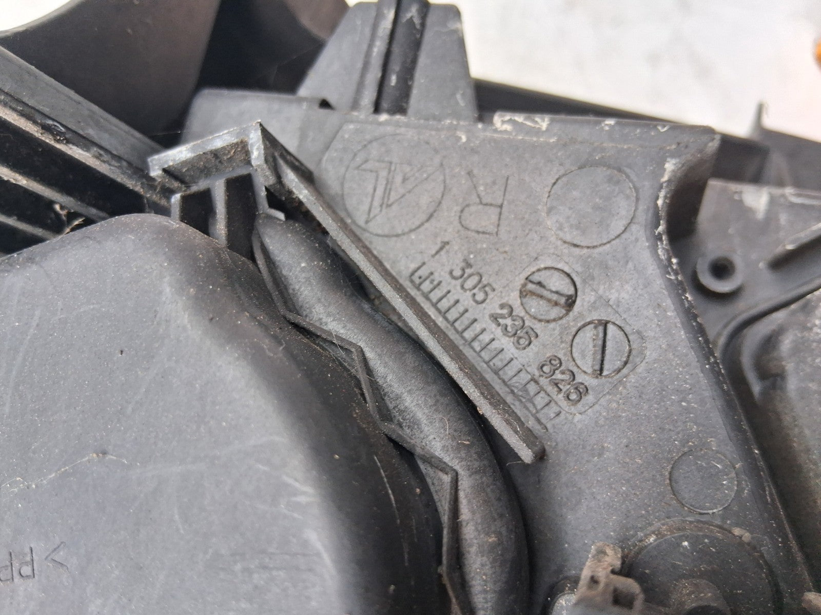 2004 BMW X3 E83 OSF DRIVER SIDE FRONT RIGHT HEADLIGHT 1305630416