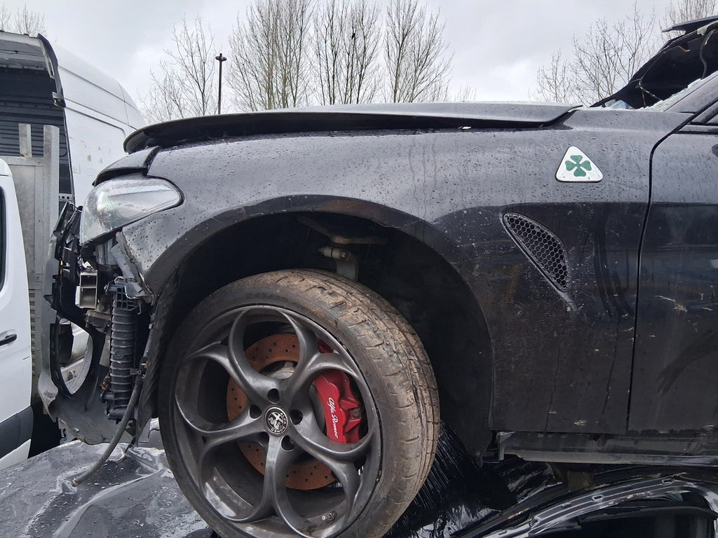 2018 ALFA ROMEO GIULIA 952 QUADRIFOGLIO NS PASSENGER SIDE LEFT WING PANEL BLACK