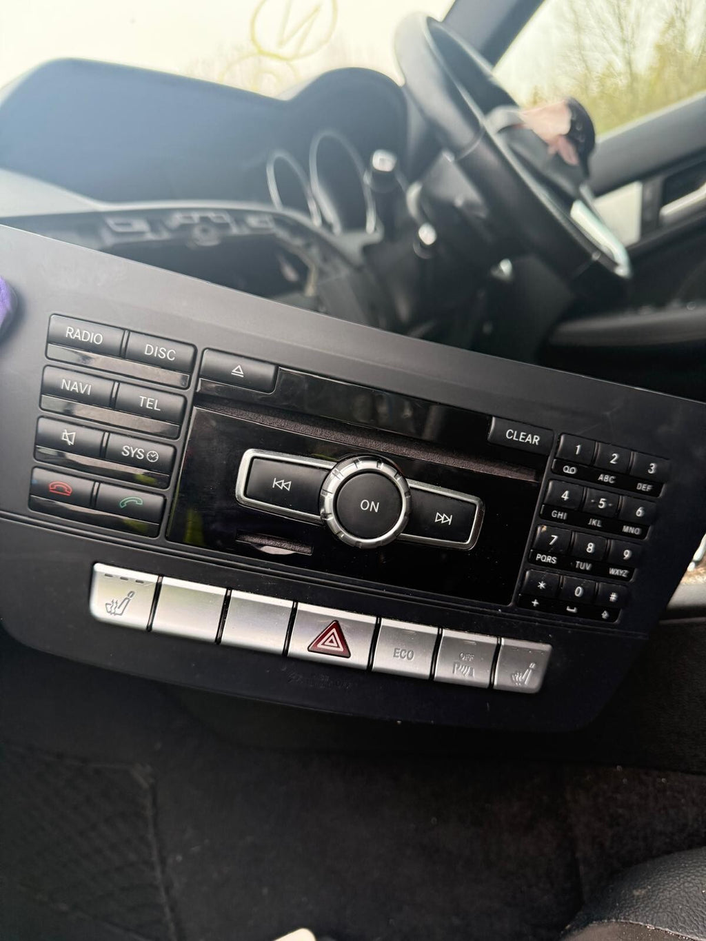 2015 MERCEDES-BENZ C-CLASS W204 SAT NAV RADIO MEDIA HEAD UNIT A2049005915