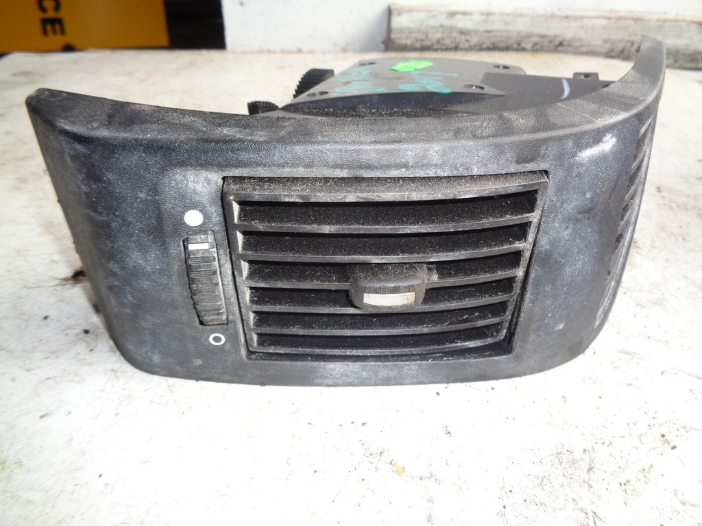 PEUGEOT BOXER MK3 2017 VAN NS PASSENGER SIDE FRONT AIR VENT ST4476