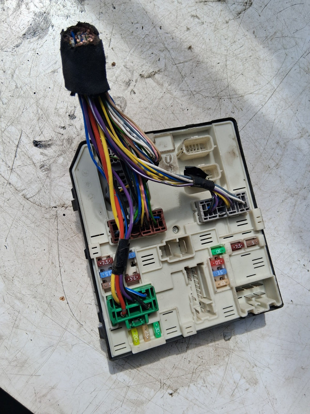 2020 RENAULT KANGOO MK2 1.5 DIESEL FUSE BOX RELAY BOX 284B63788R