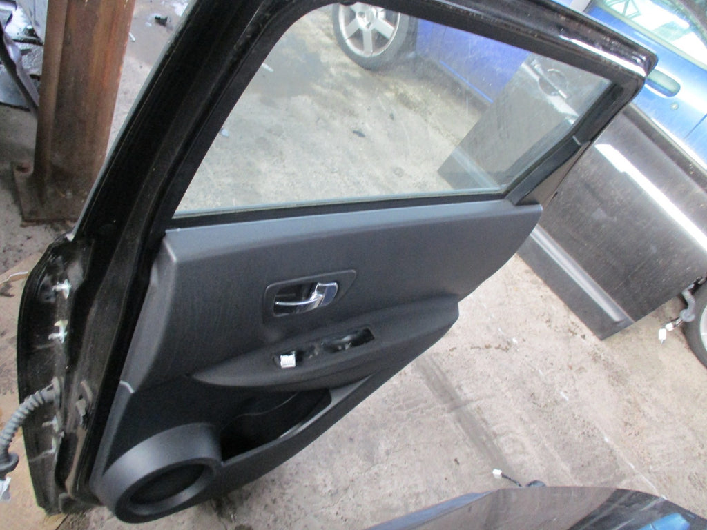 NISSAN QASHQAI J10 (MK1) OSR DRIVER SIDE REAR DOOR Z11 BLACK