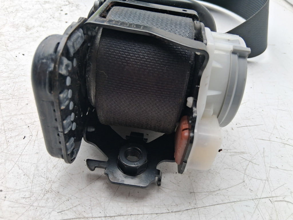 NISSAN QASHQAI MK2 2014 OSF OFF DRIVER RIGHT FRONT SEAT BELT 0589P1000220