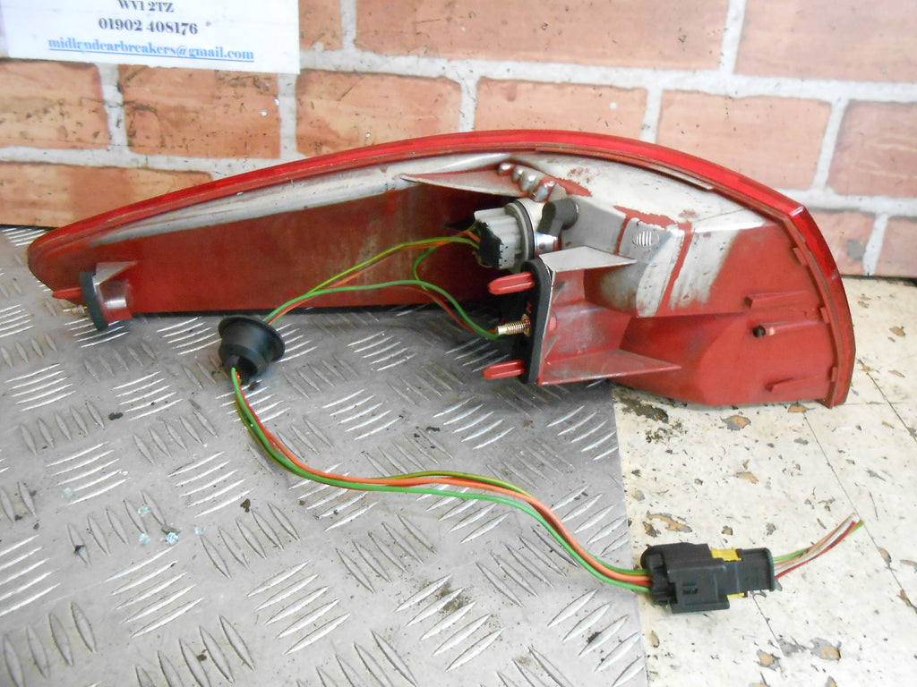 PEUGEOT 607 2004 OSR DRIVER SIDE REAR OUTER BRAKE TAIL LIGHT CLUSTER