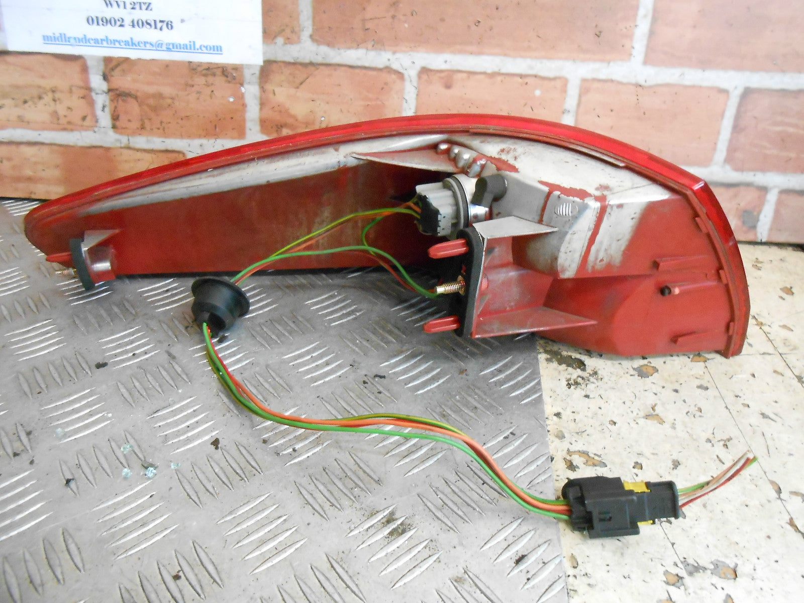PEUGEOT 607 2004 OSR DRIVER SIDE REAR OUTER BRAKE TAIL LIGHT CLUSTER
