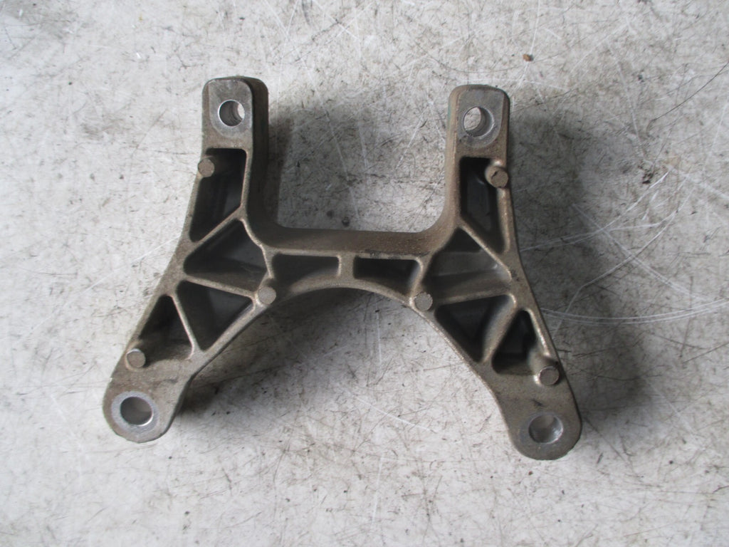 JAGUAR XF 2015 X250 ENGINE MOUNT BRACKET CX23209033AA