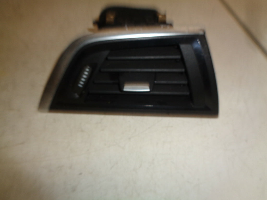 BMW 1 SERIES F20 2019 FRONT DASHBOARD OS DRIVER SIDE AIR VENT 9205356