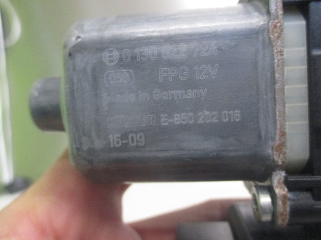 VW VOLKSWAGEN TIGUAN MK2 2016 OSR DRIVER SIDE REAR WINDOW MOTOR 5Q0959812A