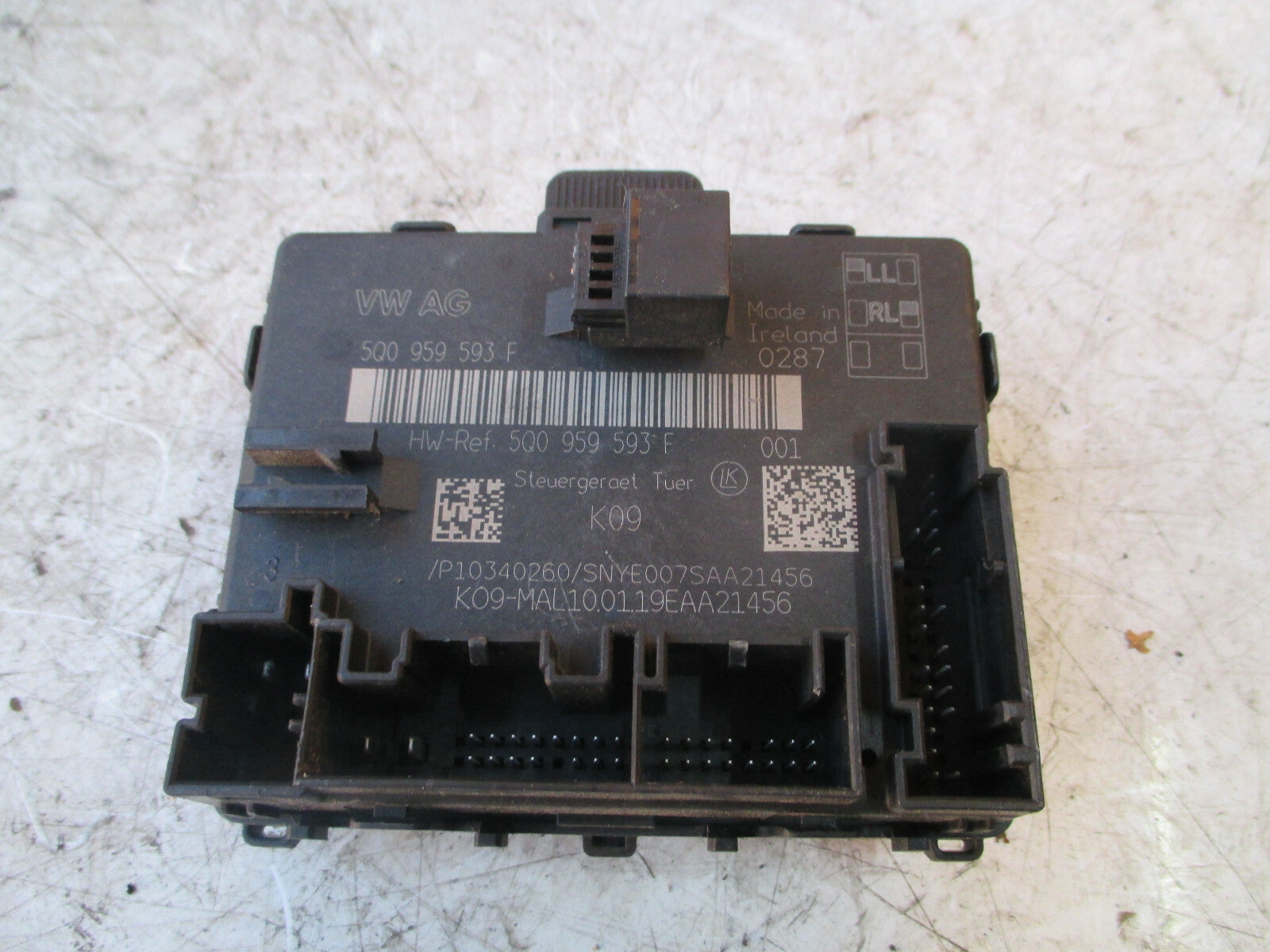 AUDI A3 2019 MK3 8V OSF DRIVER SIDE FRONT DOOR CONTROL MODULE UNIT 5Q0959593F