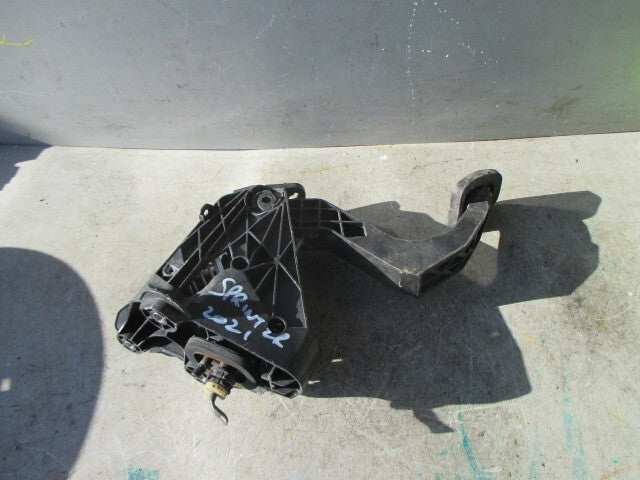 2021 MERCEDES BENZ SPRINTER W907 CLUTCH PEDAL A9072900000