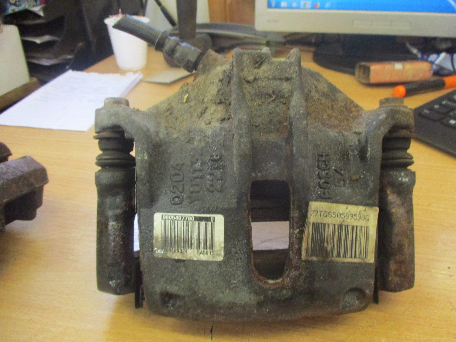 PEUGEOT 208 BRAKE CALIPER 2012-2016 OSF DRIVERS SIDE FRONT BOSCH 9805497780 D