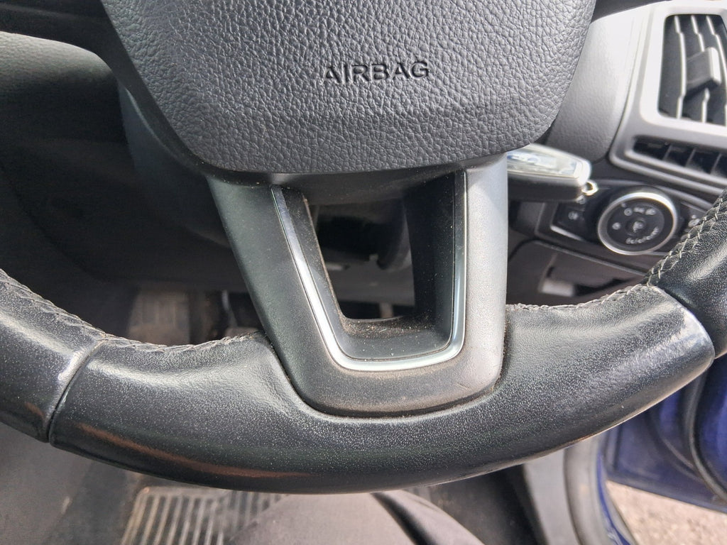 2015 FORD FOCUS MK3 3 SPOKE MULTI FUNCTION LEATHER STEERING WHEEL