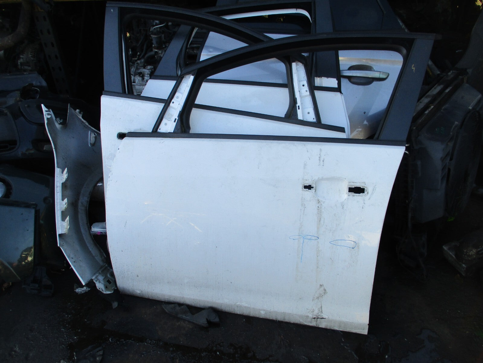 2010 VAUXHALL ASTRA J MK6 NSF PASSENGER SIDE FRONT BARE DOOR SUMMIT WHITE ZGAZ