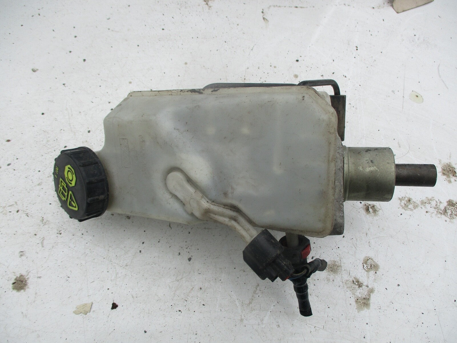 FORD FOCUS MK2 BRAKE MASTER CYLINDER 0335089104