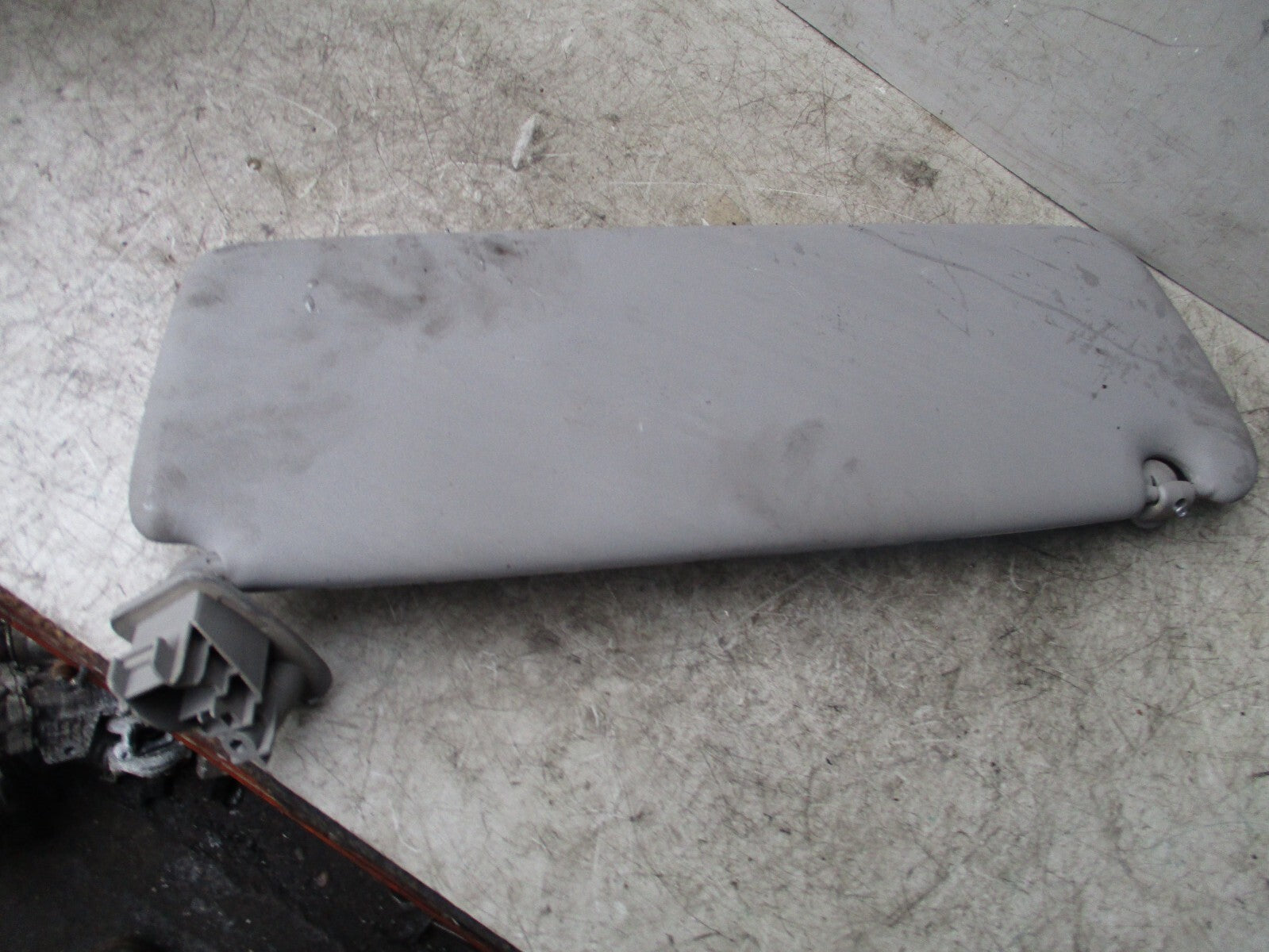 2013 RENAULT MASTER MK3 NS PASSENGER SIDE SUN VISOR