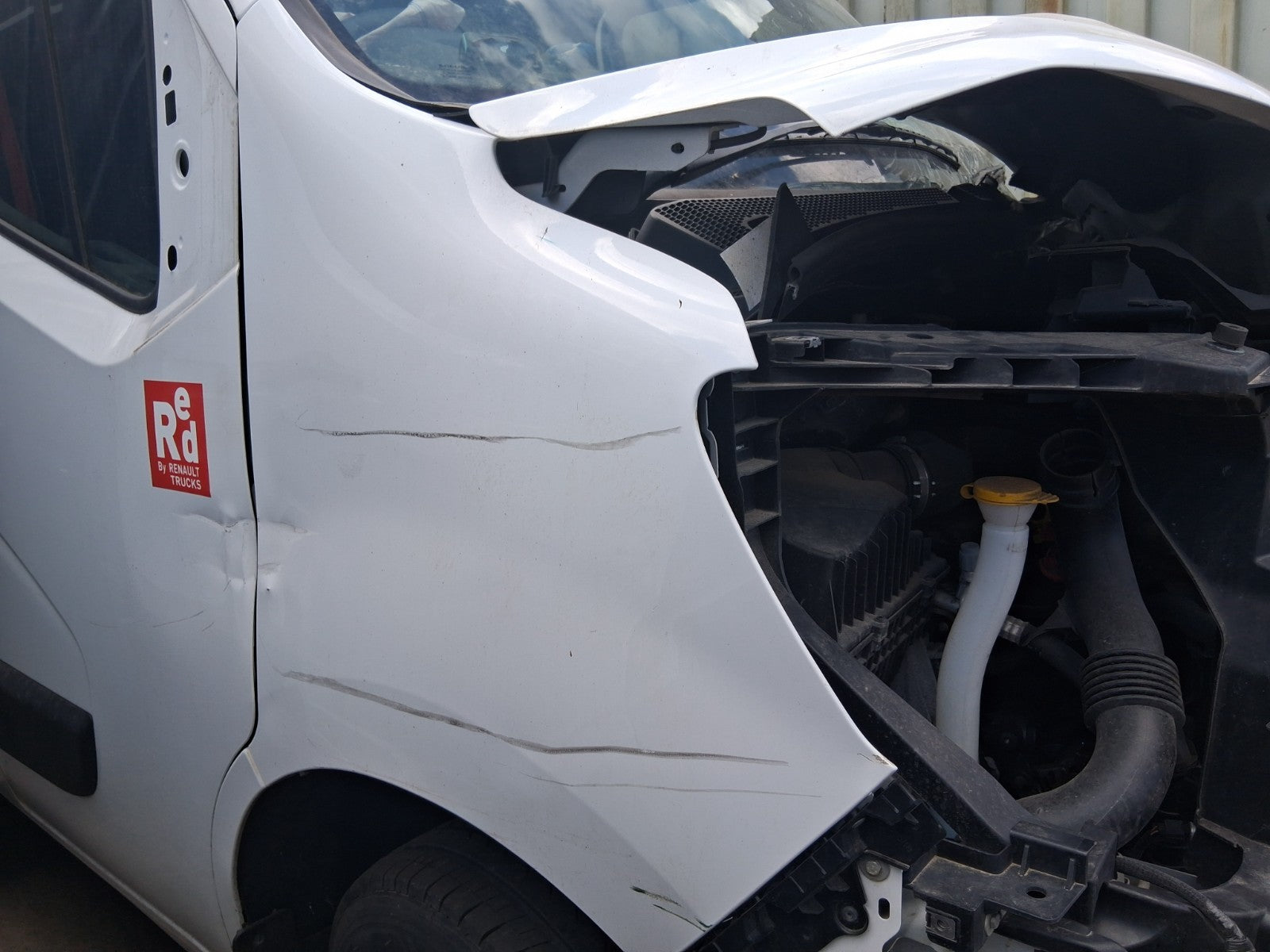 2024 RENAULT MASTER MK3 OSF DRIVER SIDE FRONT WING PANEL WHITE HAS DENTS