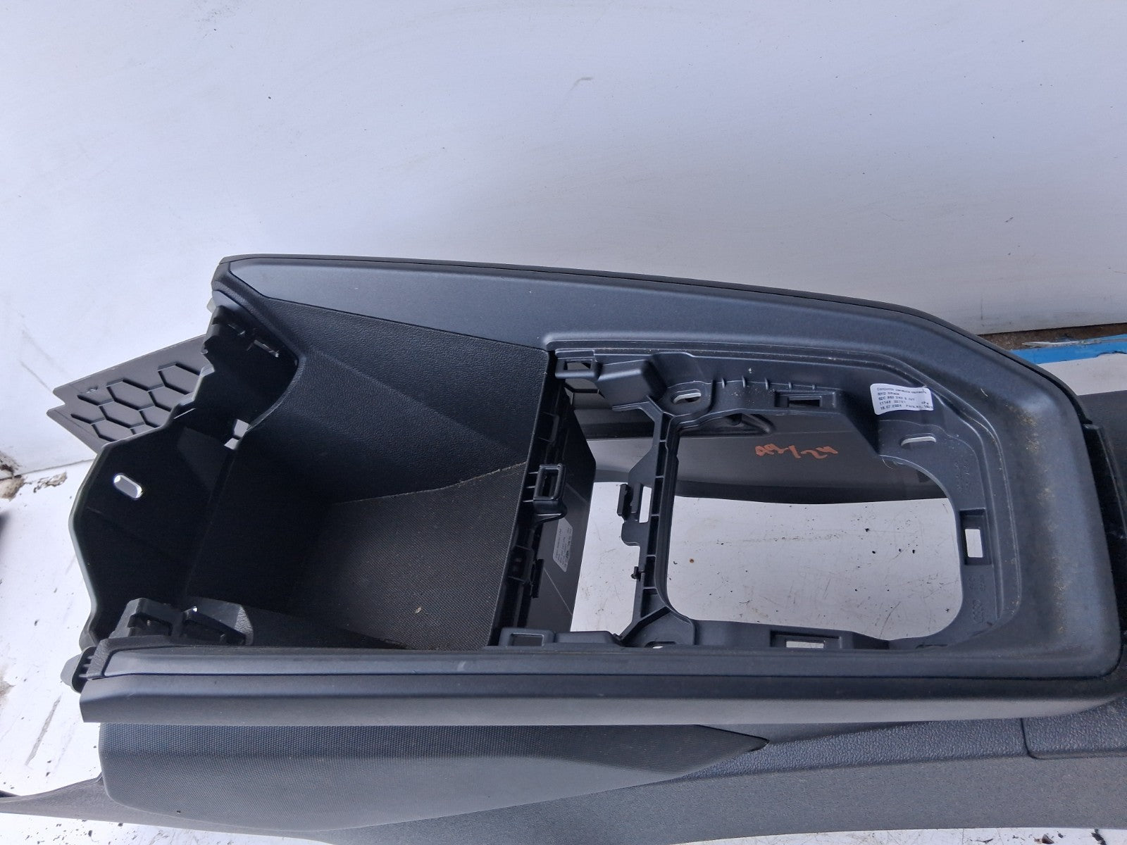 2024 AUDI A1 S LINE MK2 GB CENTER CONSOLE GEAR TRIM CUP HOLDER TRIM