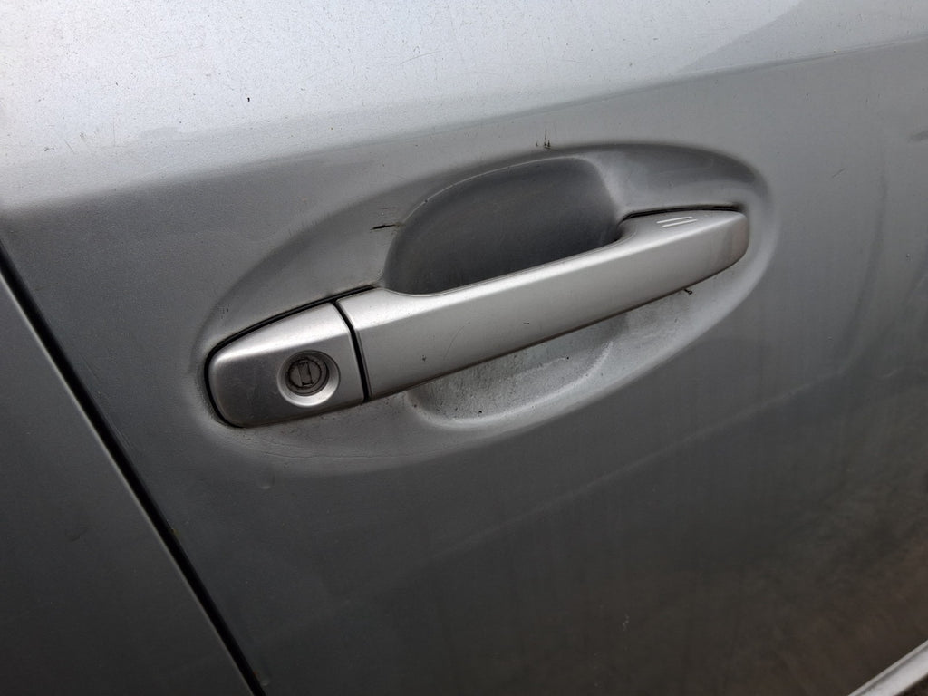 2018 TOYOTA PRIUS V PLUS XW40 OSF DRIVER SIDE FRONT RIGHT EXTERIOR DOOR HANDLE